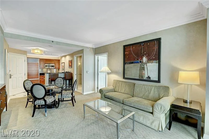 145 HARMON, Las Vegas, NV 89109