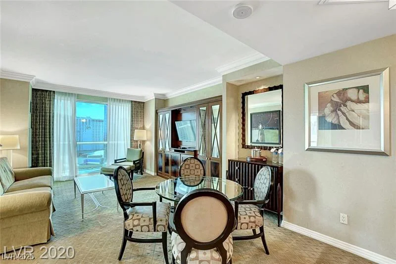 145 HARMON, Las Vegas, NV 89109