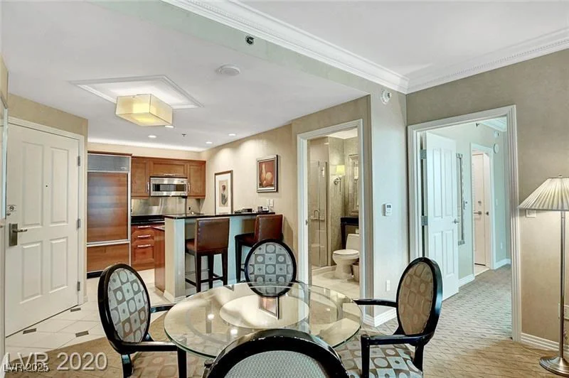 145 HARMON, Las Vegas, NV 89109
