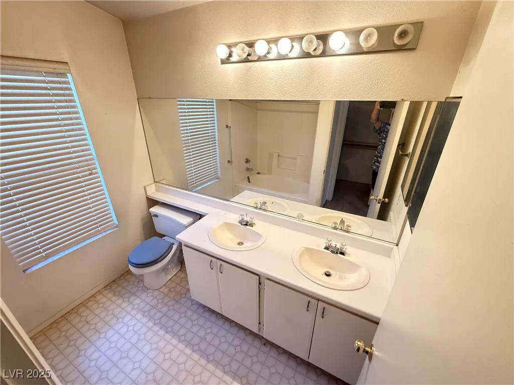 118 Breezy Shore, North Las Vegas, NV 89031