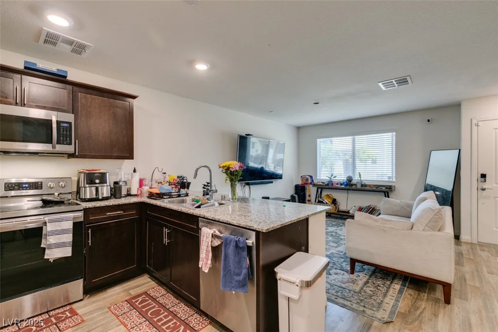2598 Mocha Pearl, North Las Vegas, NV 89086