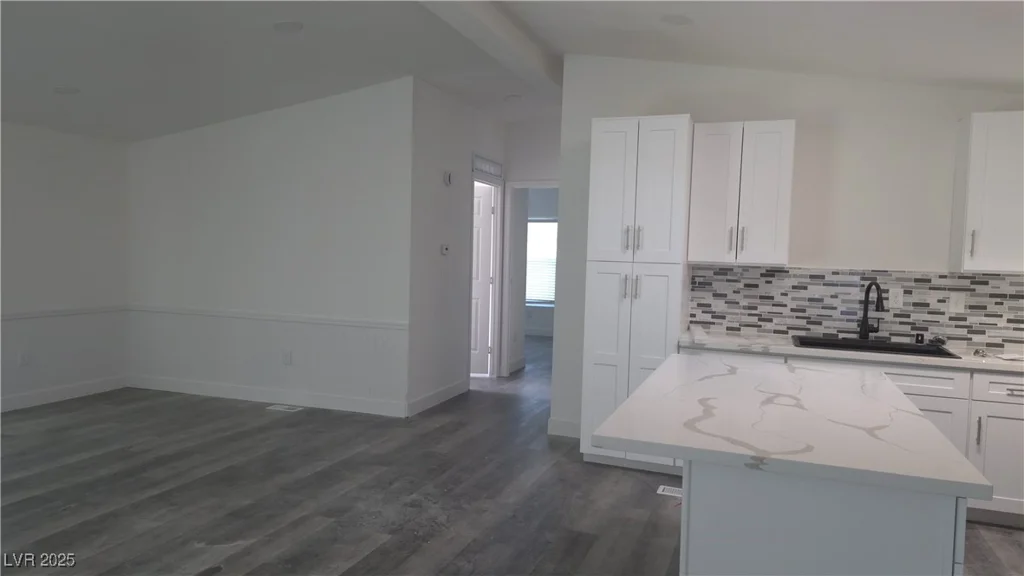 4224 Money, Pahrump, NV 89048