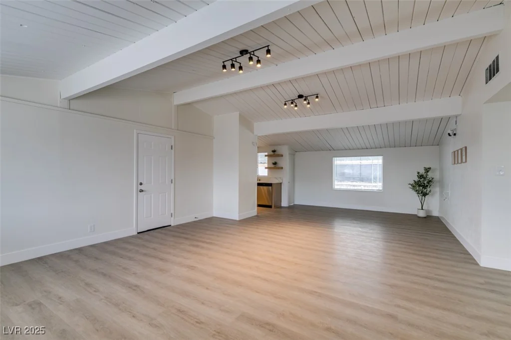 121 21st, Las Vegas, NV 89101
