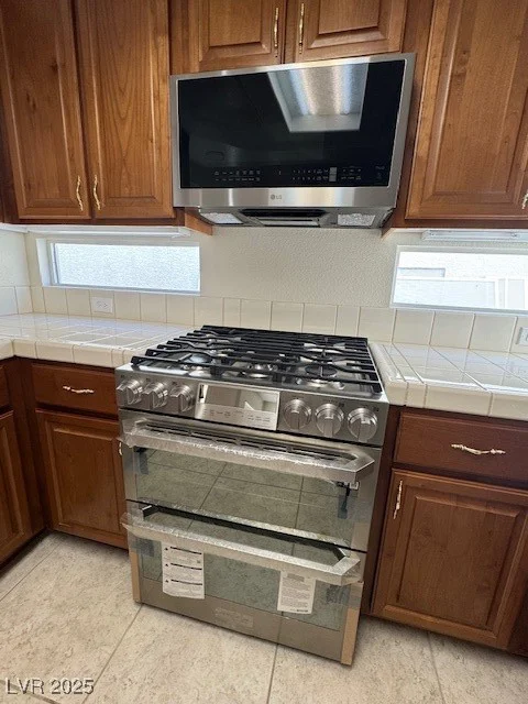 9495 Lenox Crater, Las Vegas, NV 89148