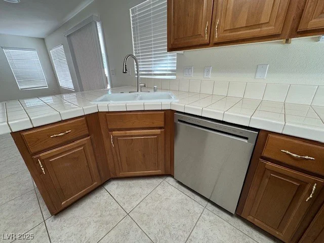 9495 Lenox Crater, Las Vegas, NV 89148