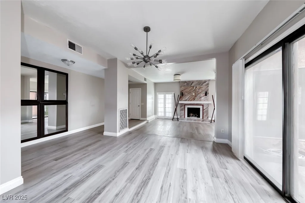 1409 St Louis, Las Vegas, NV 89104