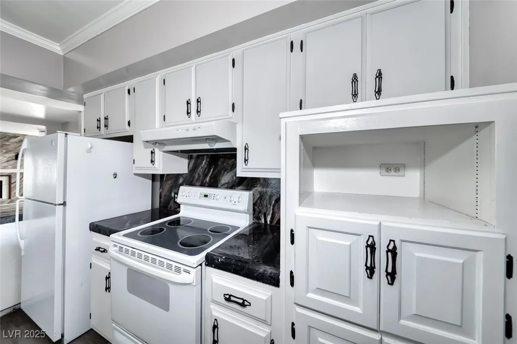 1409 St Louis, Las Vegas, NV 89104