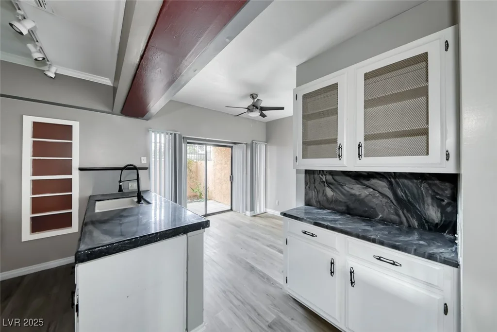 1409 St Louis, Las Vegas, NV 89104