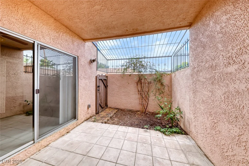 1409 St Louis, Las Vegas, NV 89104