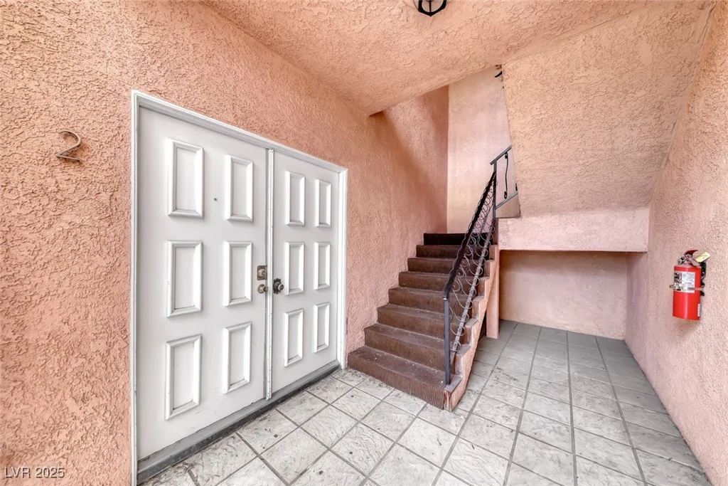 1409 St Louis, Las Vegas, NV 89104
