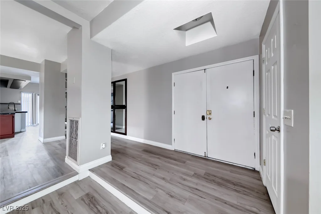 1409 St Louis, Las Vegas, NV 89104