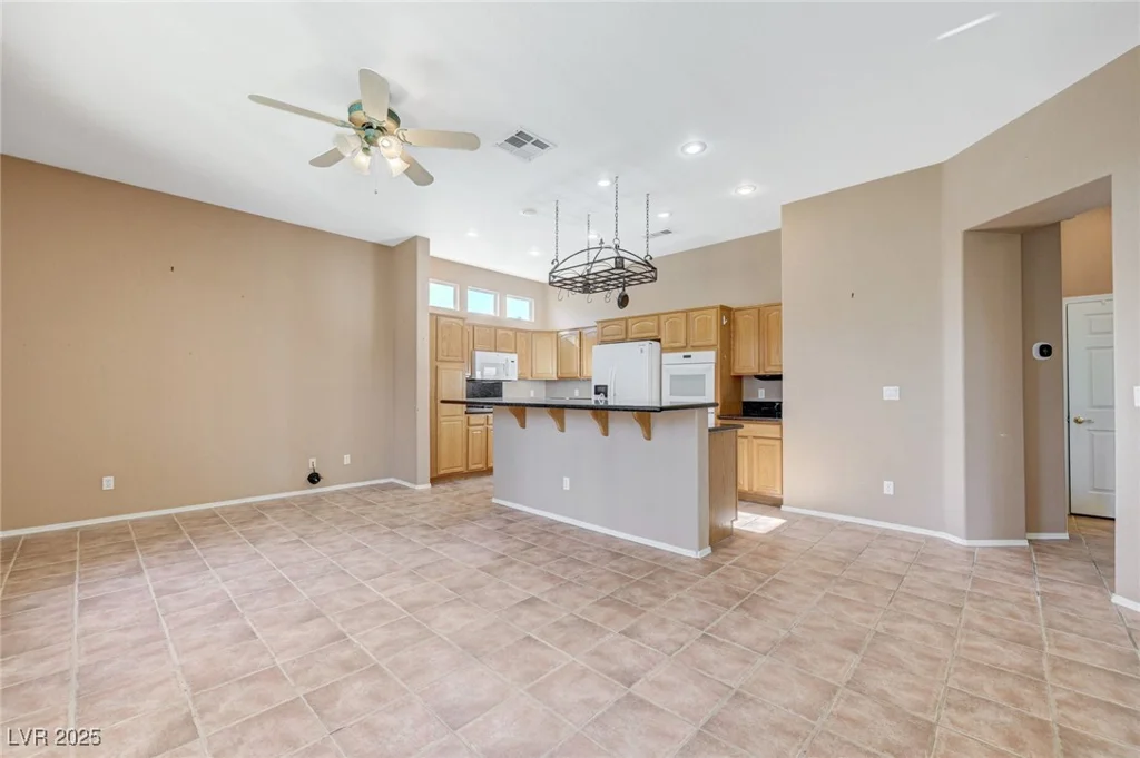3816 Old Orchard, Las Vegas, NV 89108