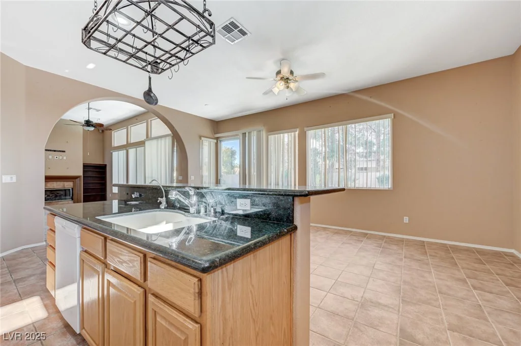 3816 Old Orchard, Las Vegas, NV 89108
