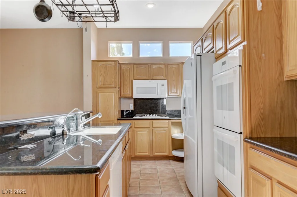 3816 Old Orchard, Las Vegas, NV 89108