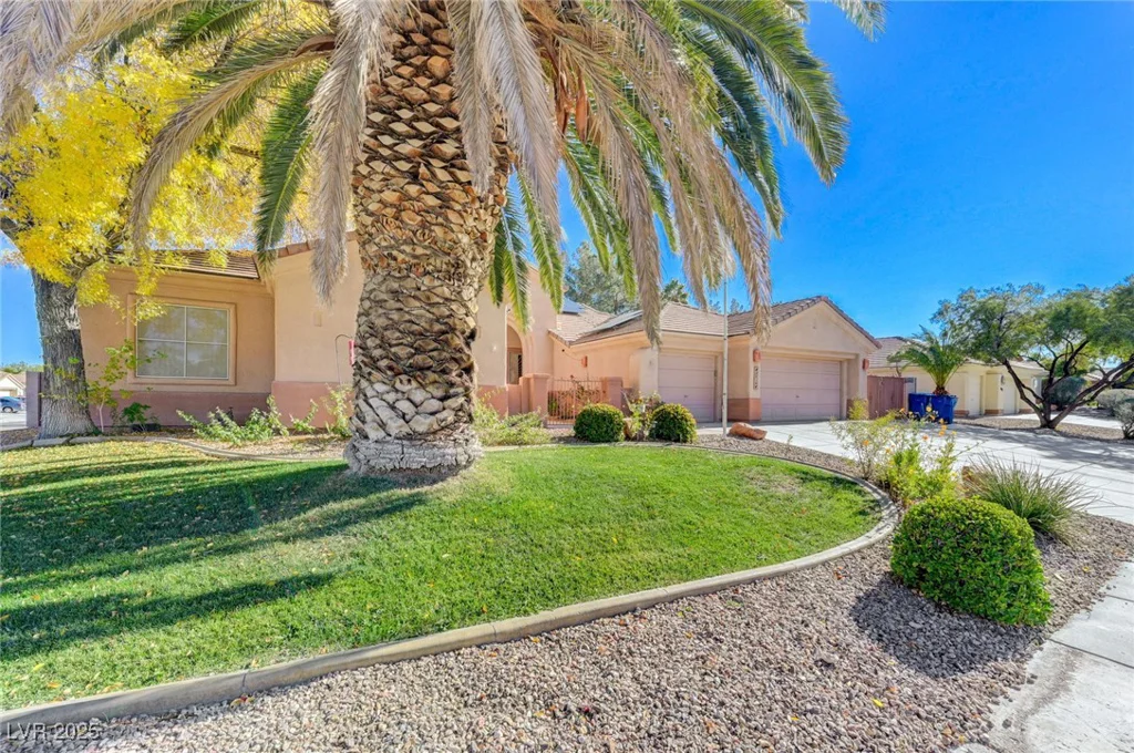 3816 Old Orchard, Las Vegas, NV 89108