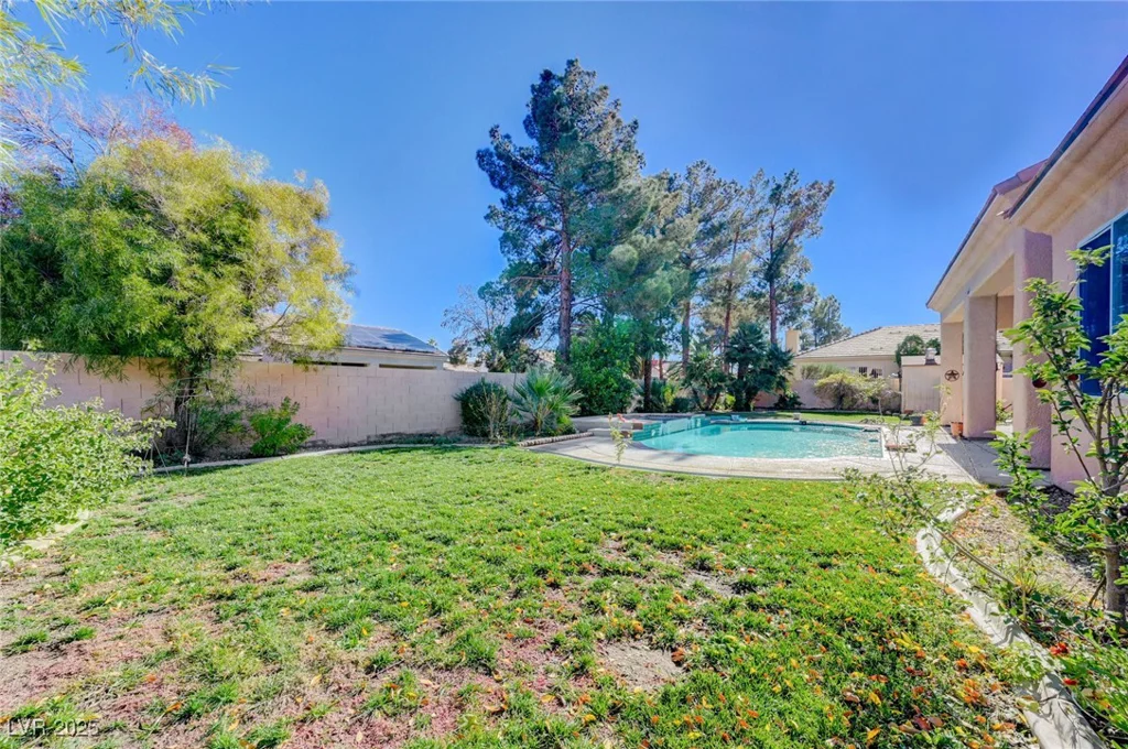 3816 Old Orchard, Las Vegas, NV 89108
