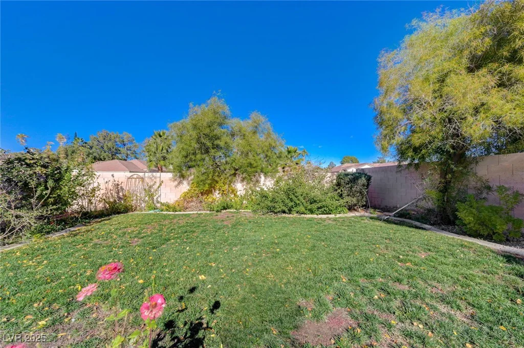 3816 Old Orchard, Las Vegas, NV 89108