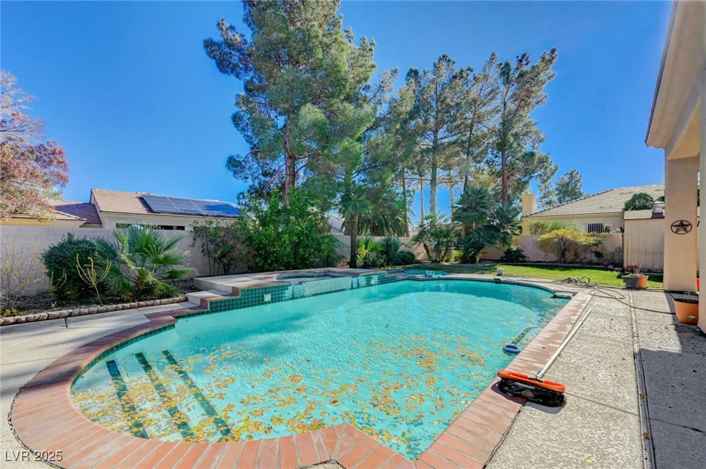 3816 Old Orchard, Las Vegas, NV 89108