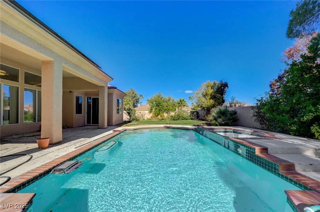 3816 Old Orchard, Las Vegas, NV 89108