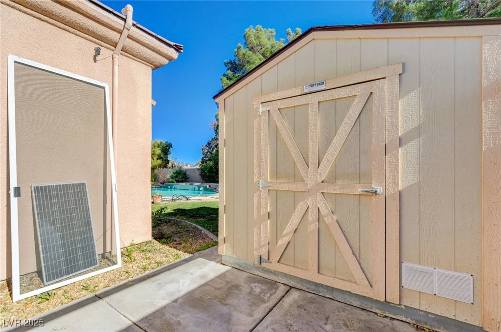3816 Old Orchard, Las Vegas, NV 89108