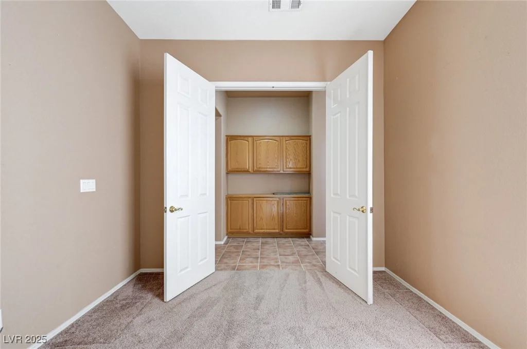 3816 Old Orchard, Las Vegas, NV 89108