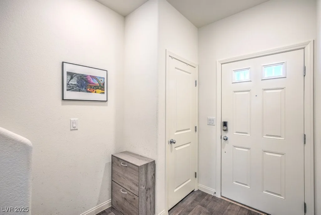 4209 Venus Falls, North Las Vegas, NV 89084
