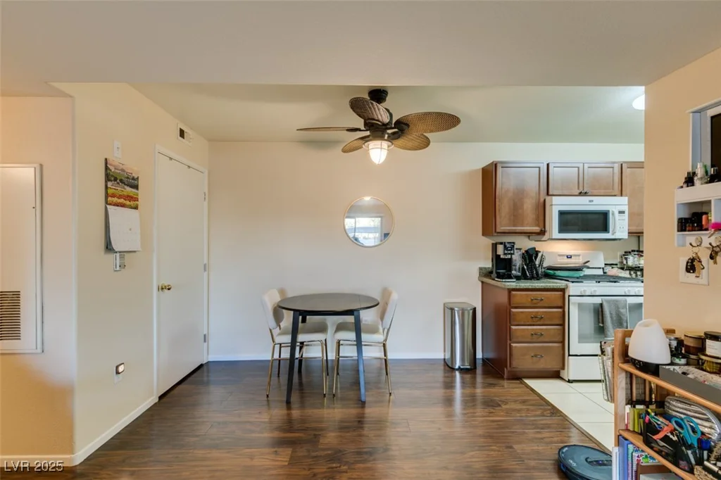 950 Seven Hills, Henderson, NV 89052