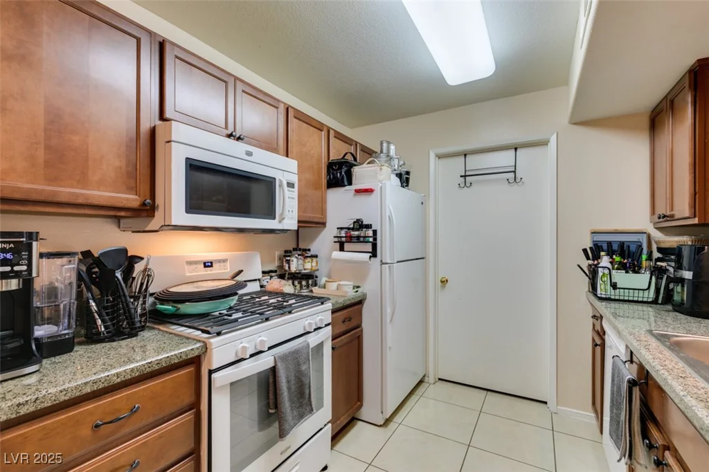 950 Seven Hills, Henderson, NV 89052