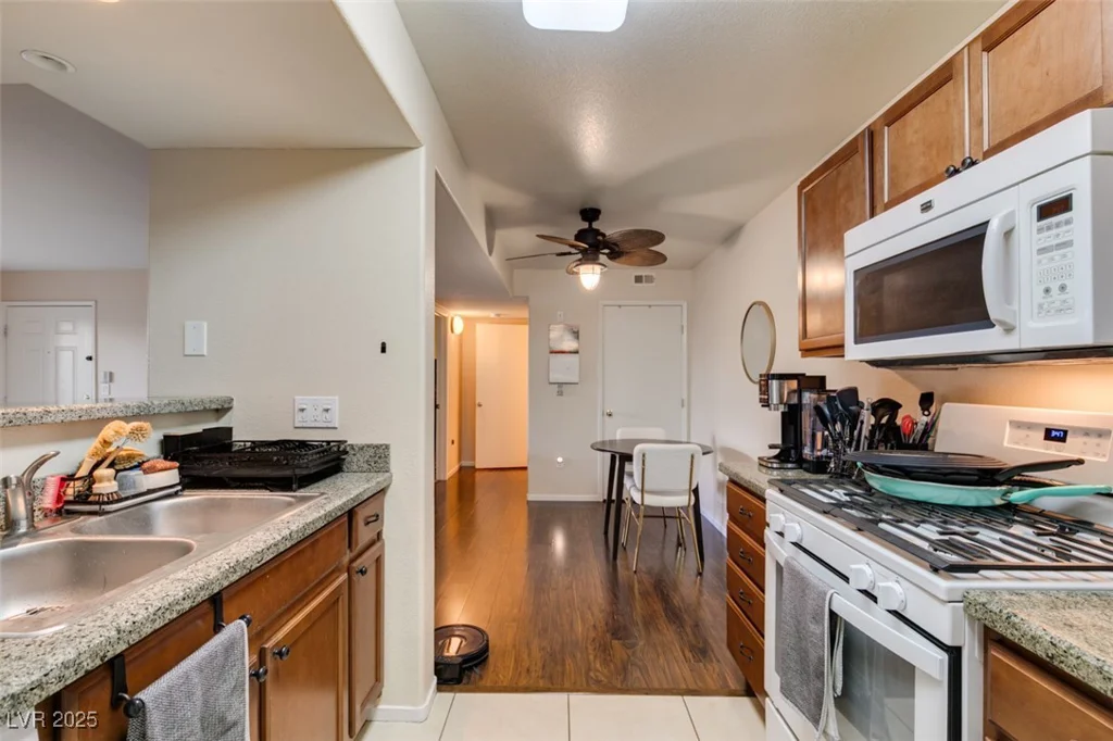 950 Seven Hills, Henderson, NV 89052