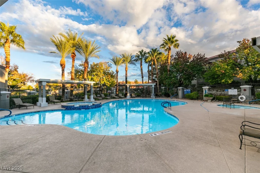 950 Seven Hills, Henderson, NV 89052