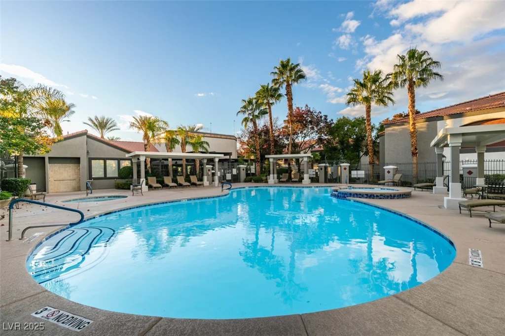 950 Seven Hills, Henderson, NV 89052