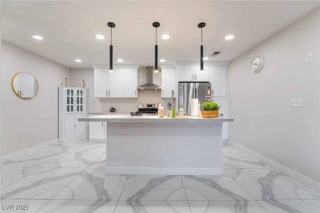2200 Fort Apache, Las Vegas, NV 89117