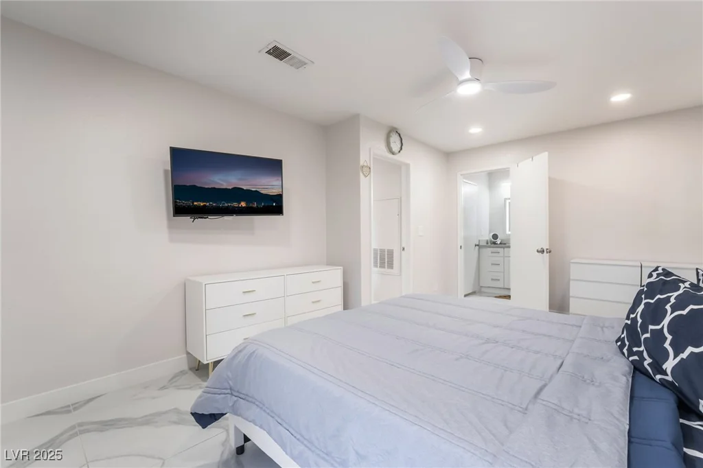 2200 Fort Apache, Las Vegas, NV 89117