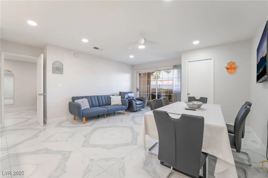 2200 Fort Apache, Las Vegas, NV 89117