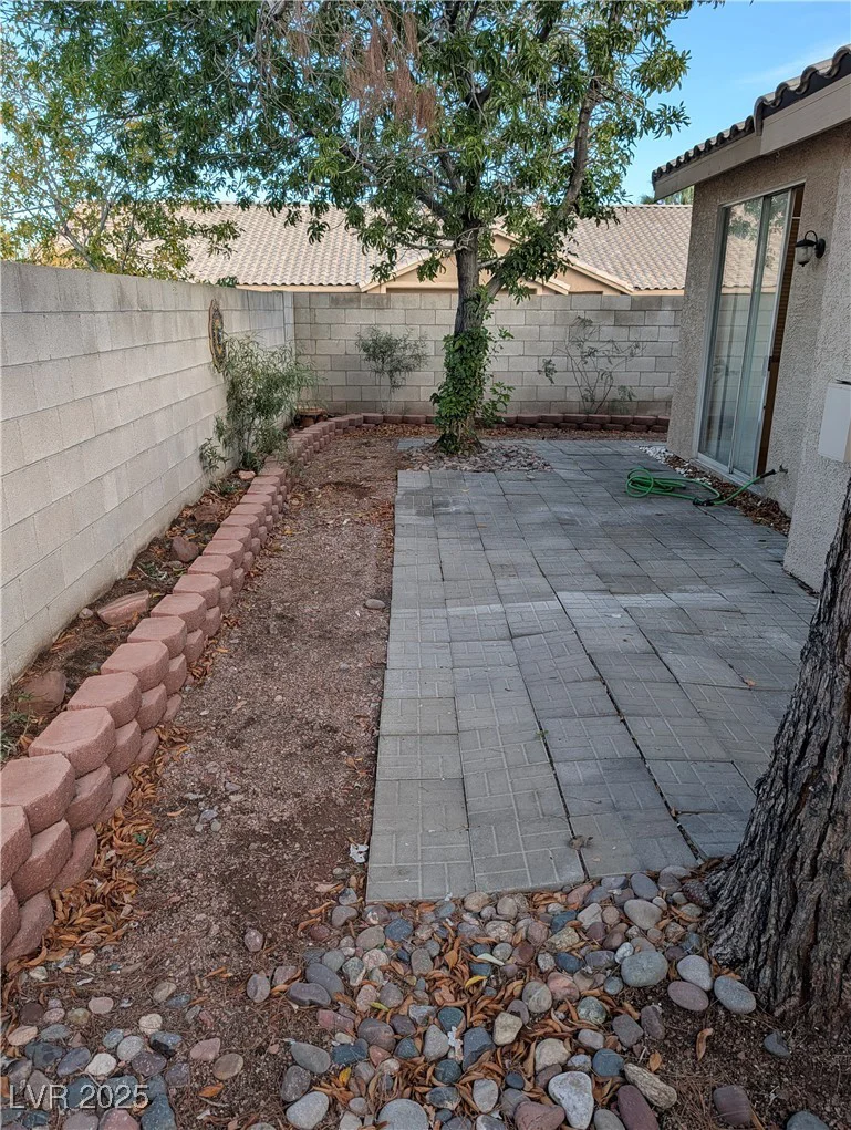 1194 Simms, Henderson, NV 89074