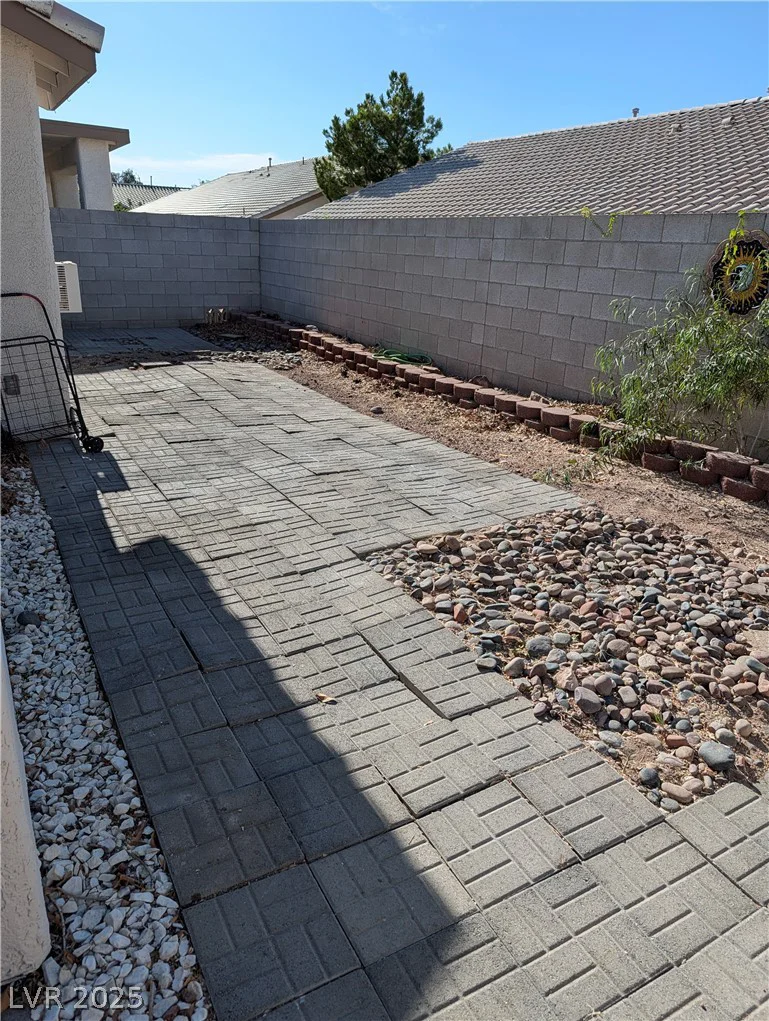 1194 Simms, Henderson, NV 89074