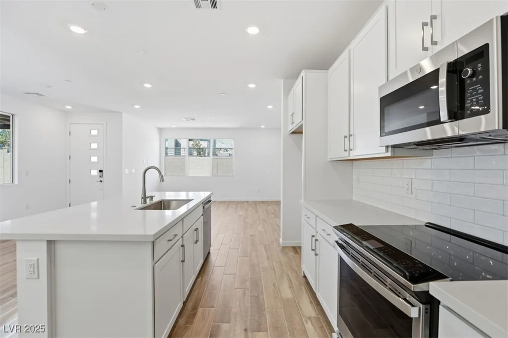 1477 Hopeful Lark, Las Vegas, NV 89138