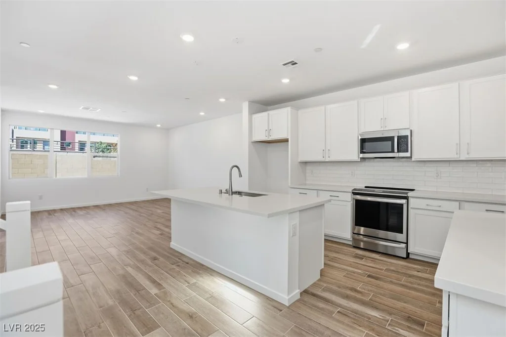 1477 Hopeful Lark, Las Vegas, NV 89138