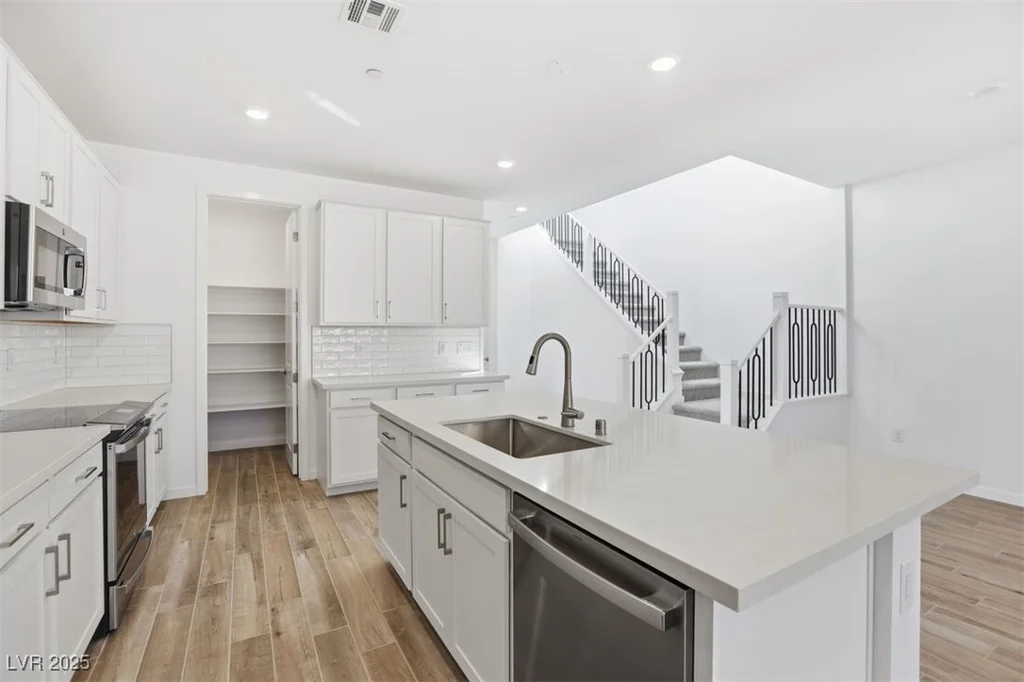 1477 Hopeful Lark, Las Vegas, NV 89138