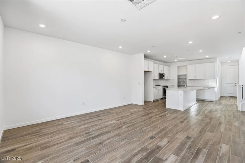 1477 Hopeful Lark, Las Vegas, NV 89138