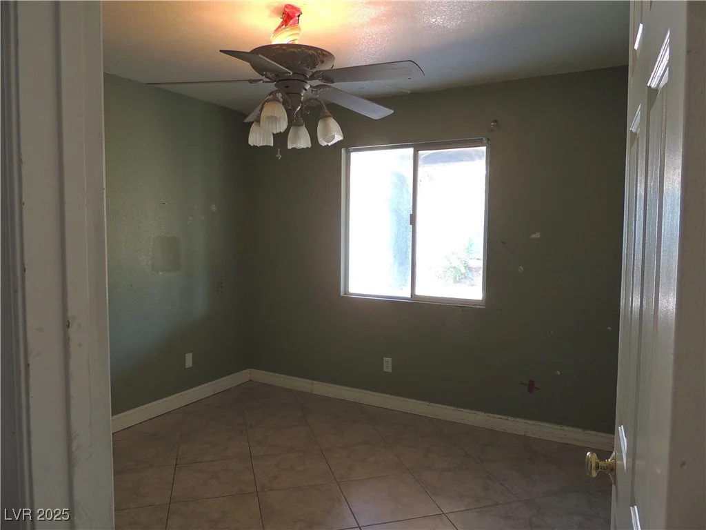 2060 Fallsburg, Henderson, NV 89002