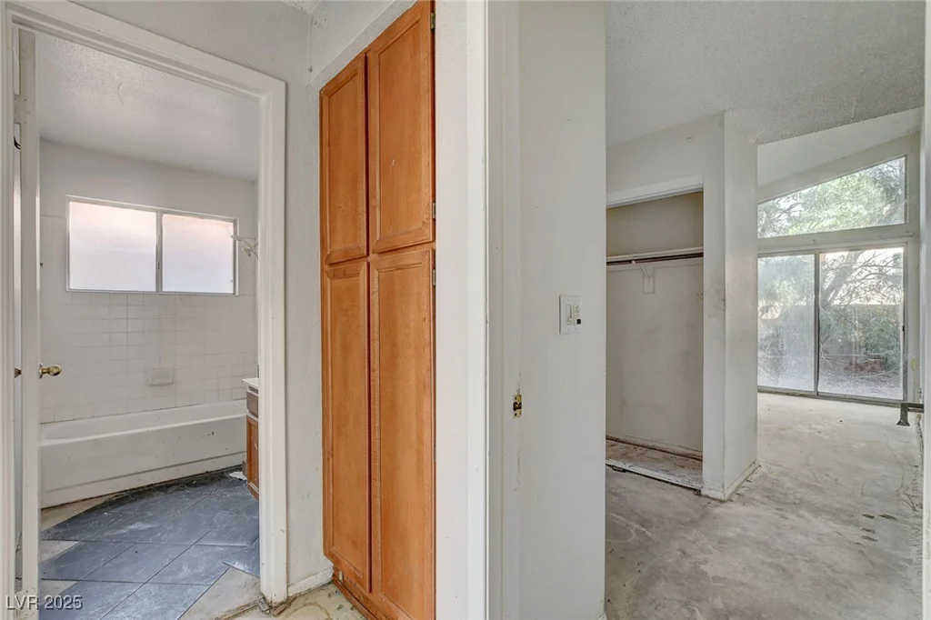 2806 Secret Canyon, Henderson, NV 89074