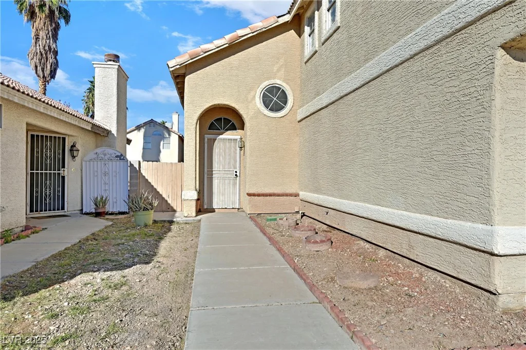 5832 Ballinger, Las Vegas, NV 89142