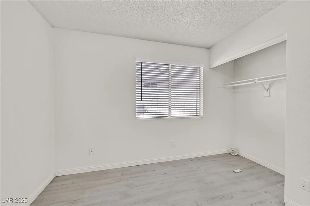 5832 Ballinger, Las Vegas, NV 89142