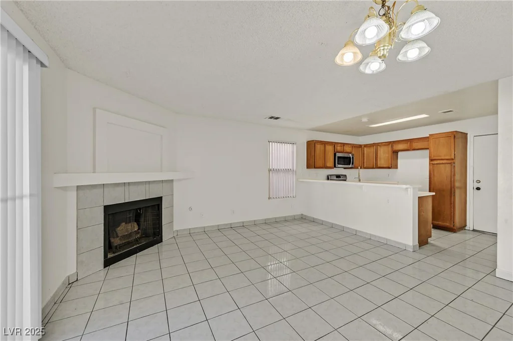 5832 Ballinger, Las Vegas, NV 89142