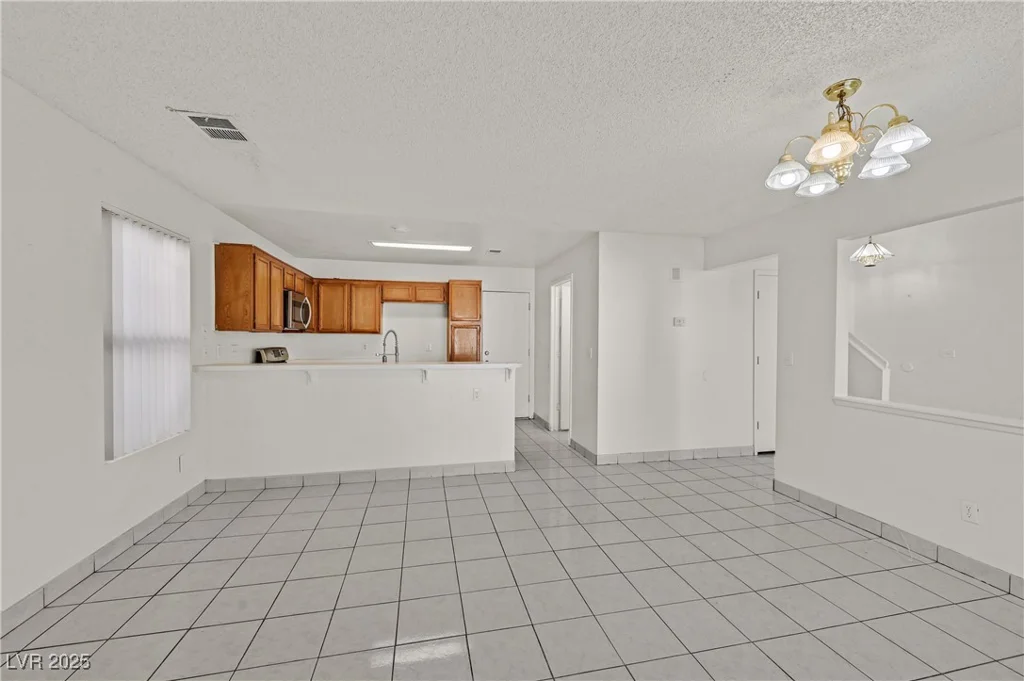 5832 Ballinger, Las Vegas, NV 89142