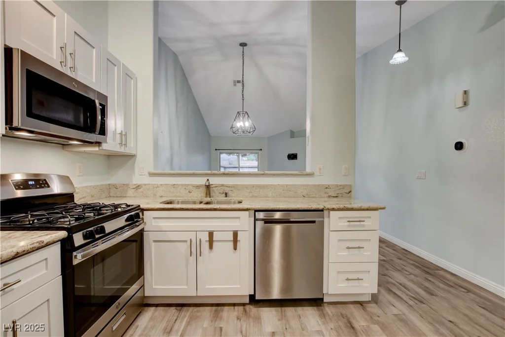 393 Blanca Springs, Henderson, NV 89014