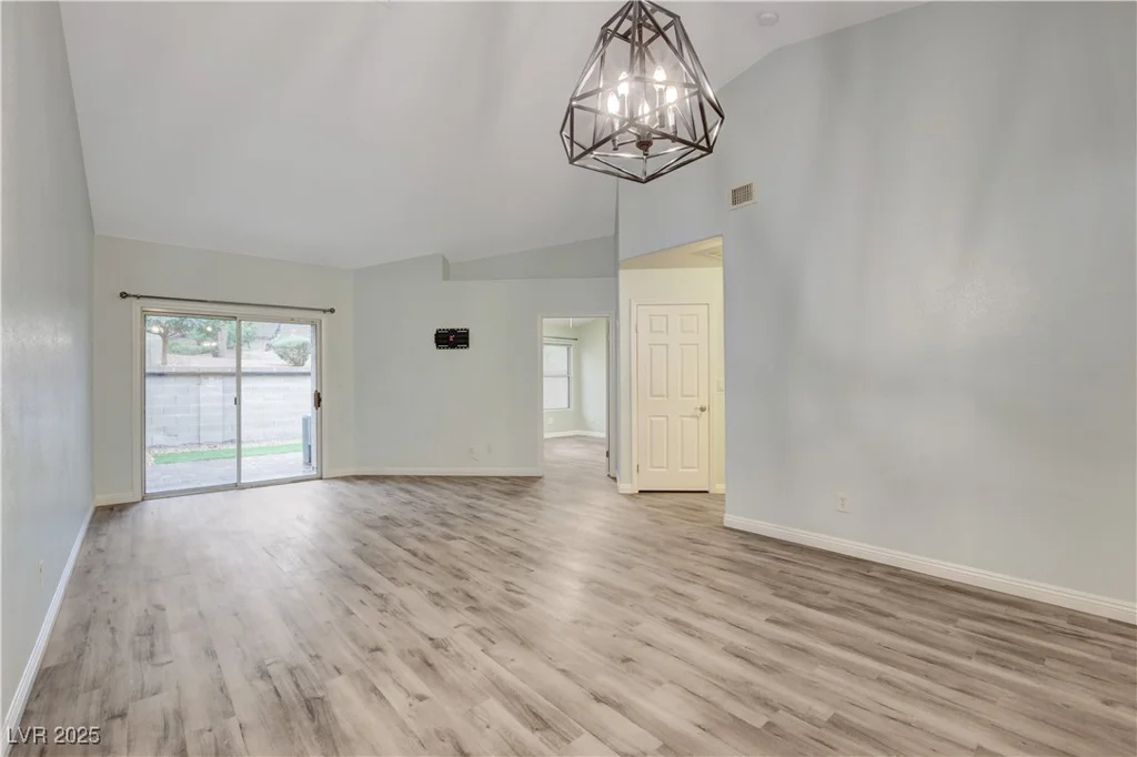 393 Blanca Springs, Henderson, NV 89014