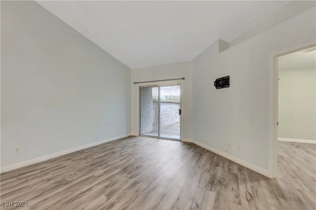 393 Blanca Springs, Henderson, NV 89014