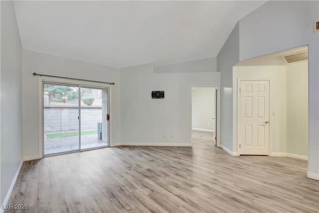 393 Blanca Springs, Henderson, NV 89014